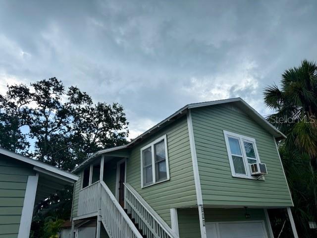 Image 2 of 2 For 825 Dartmoor Street N