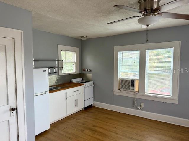 Image 4 of 8 For 825 Dartmoor Street N
