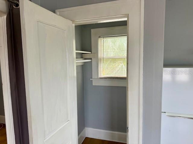 Image 6 of 8 For 825 Dartmoor Street N