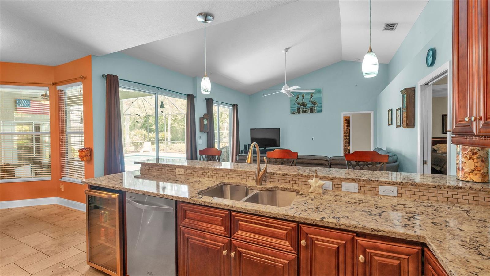 Image 13 of 64 For 2903 Sutton Oaks Court