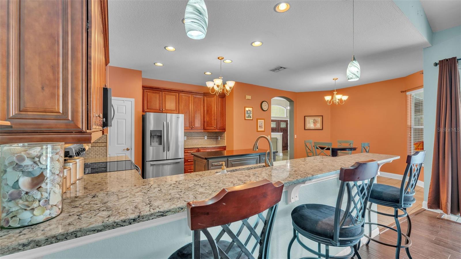 Image 16 of 64 For 2903 Sutton Oaks Court