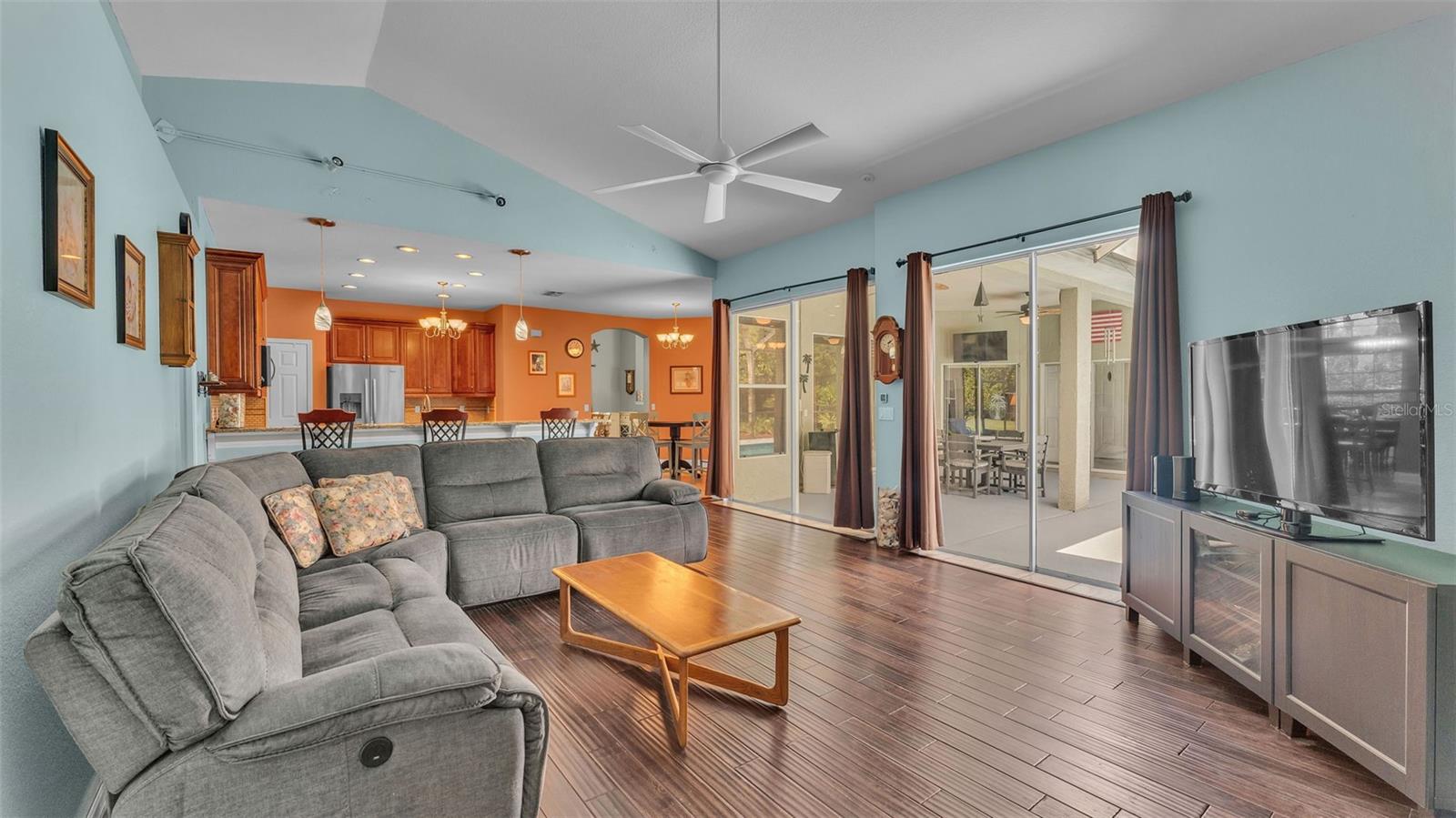 Image 19 of 64 For 2903 Sutton Oaks Court