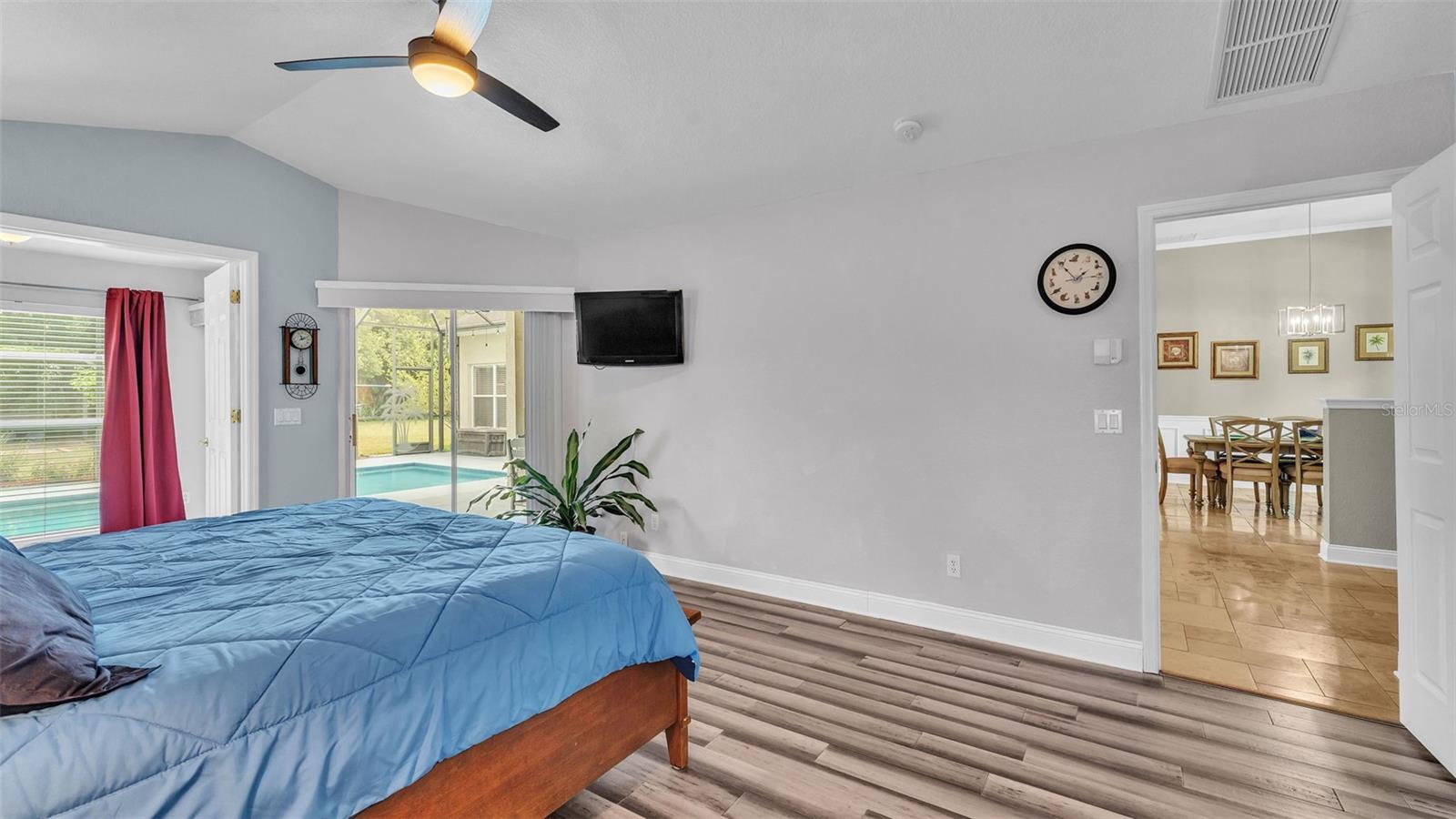 Image 25 of 64 For 2903 Sutton Oaks Court