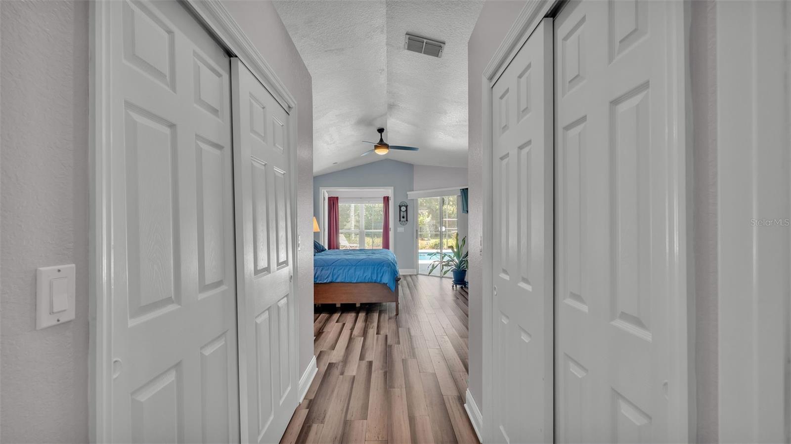 Image 27 of 64 For 2903 Sutton Oaks Court