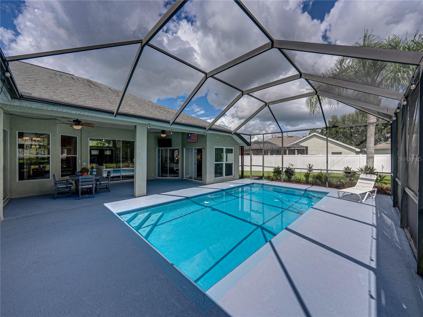 Image 65 of 91 For 2903 Sutton Oaks Court