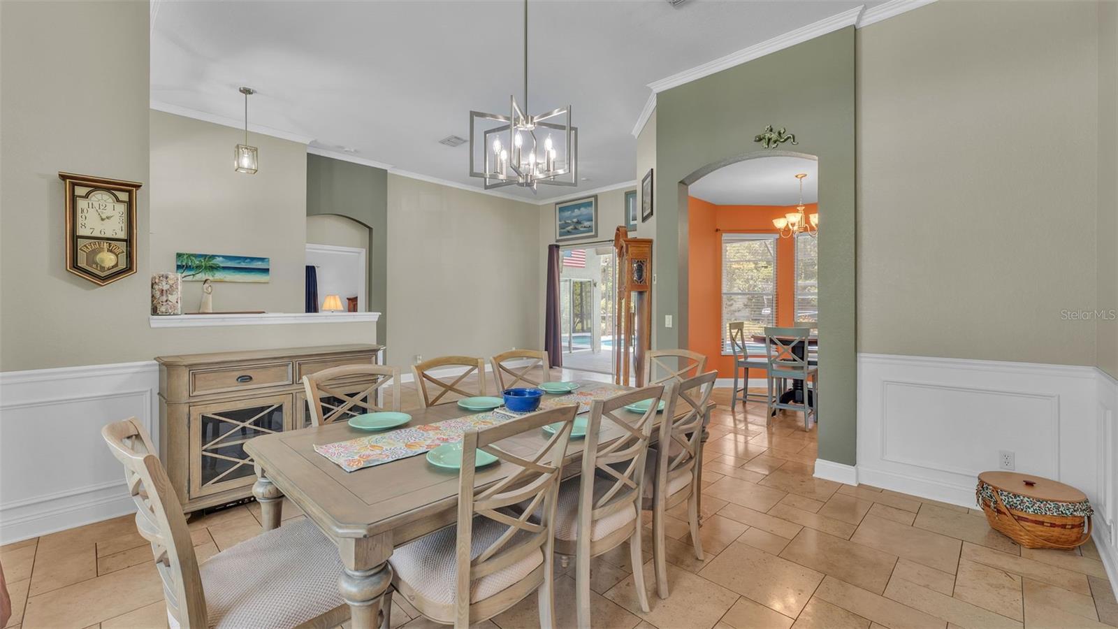 Image 7 of 64 For 2903 Sutton Oaks Court