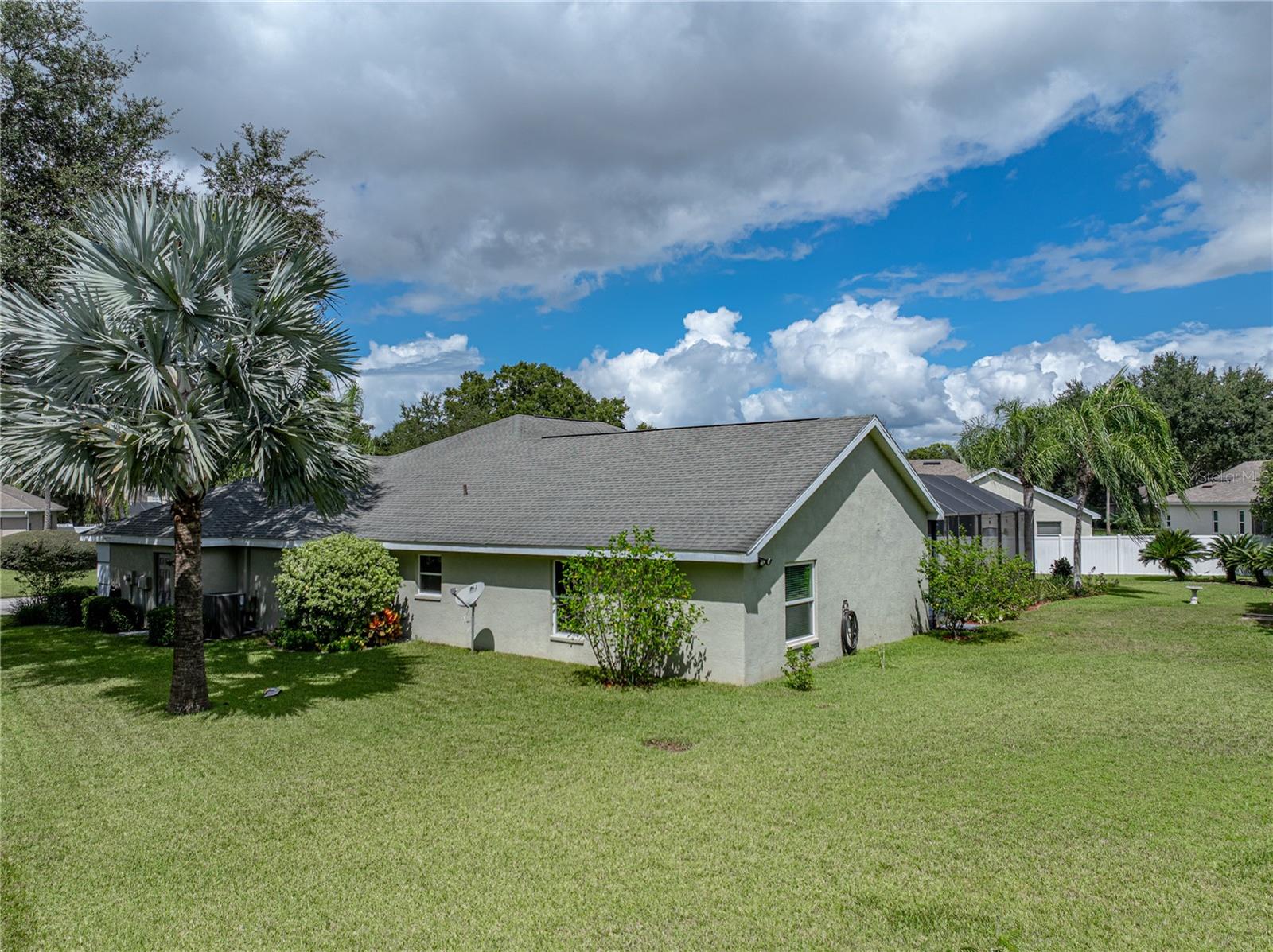 Image 70 of 91 For 2903 Sutton Oaks Court