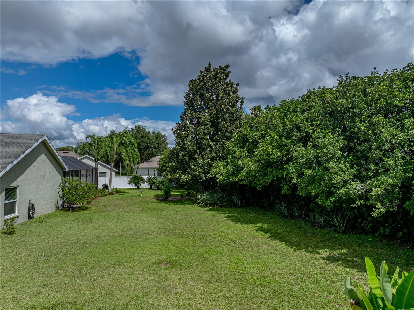 Image 72 of 91 For 2903 Sutton Oaks Court