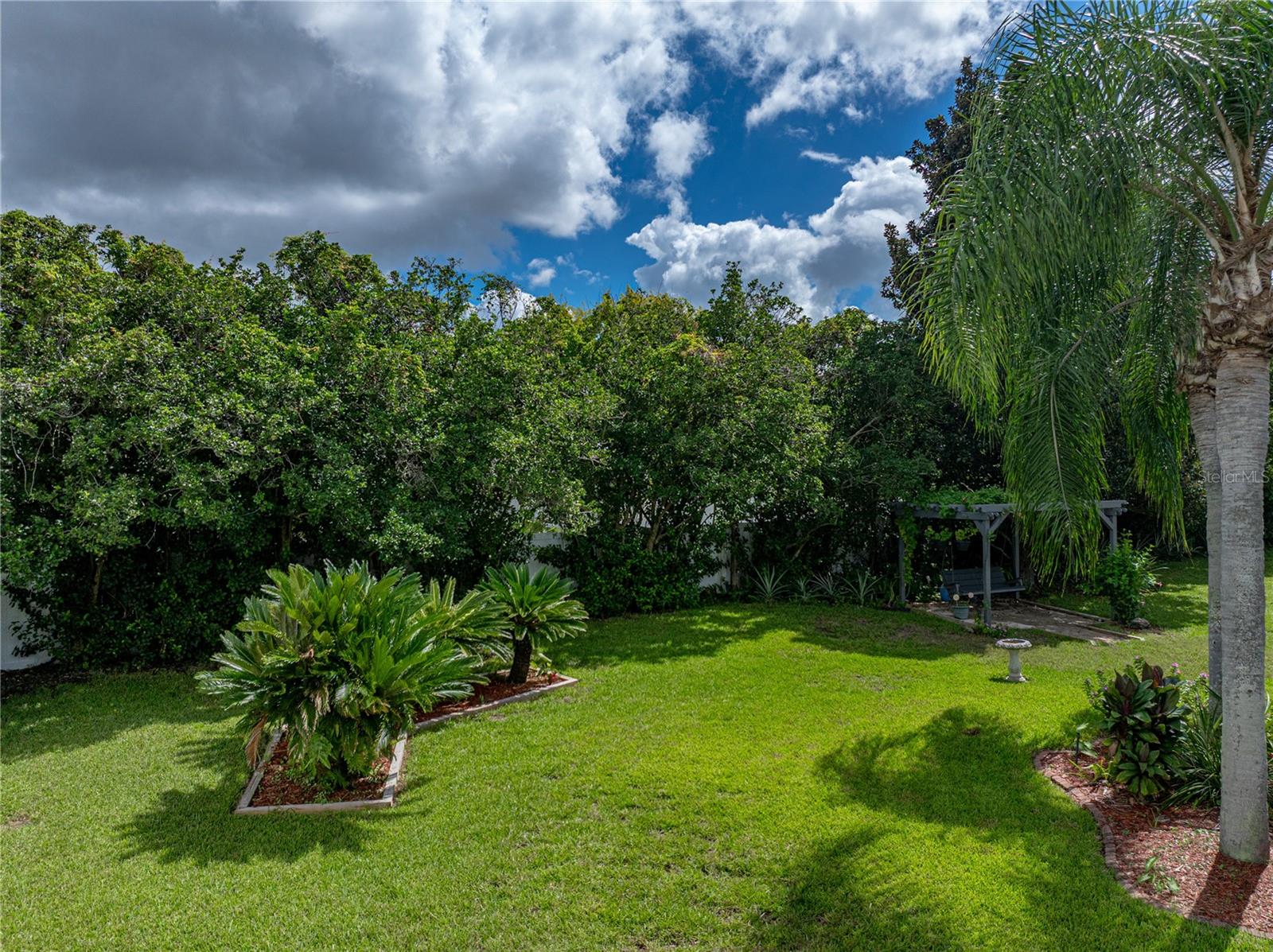 Image 75 of 91 For 2903 Sutton Oaks Court