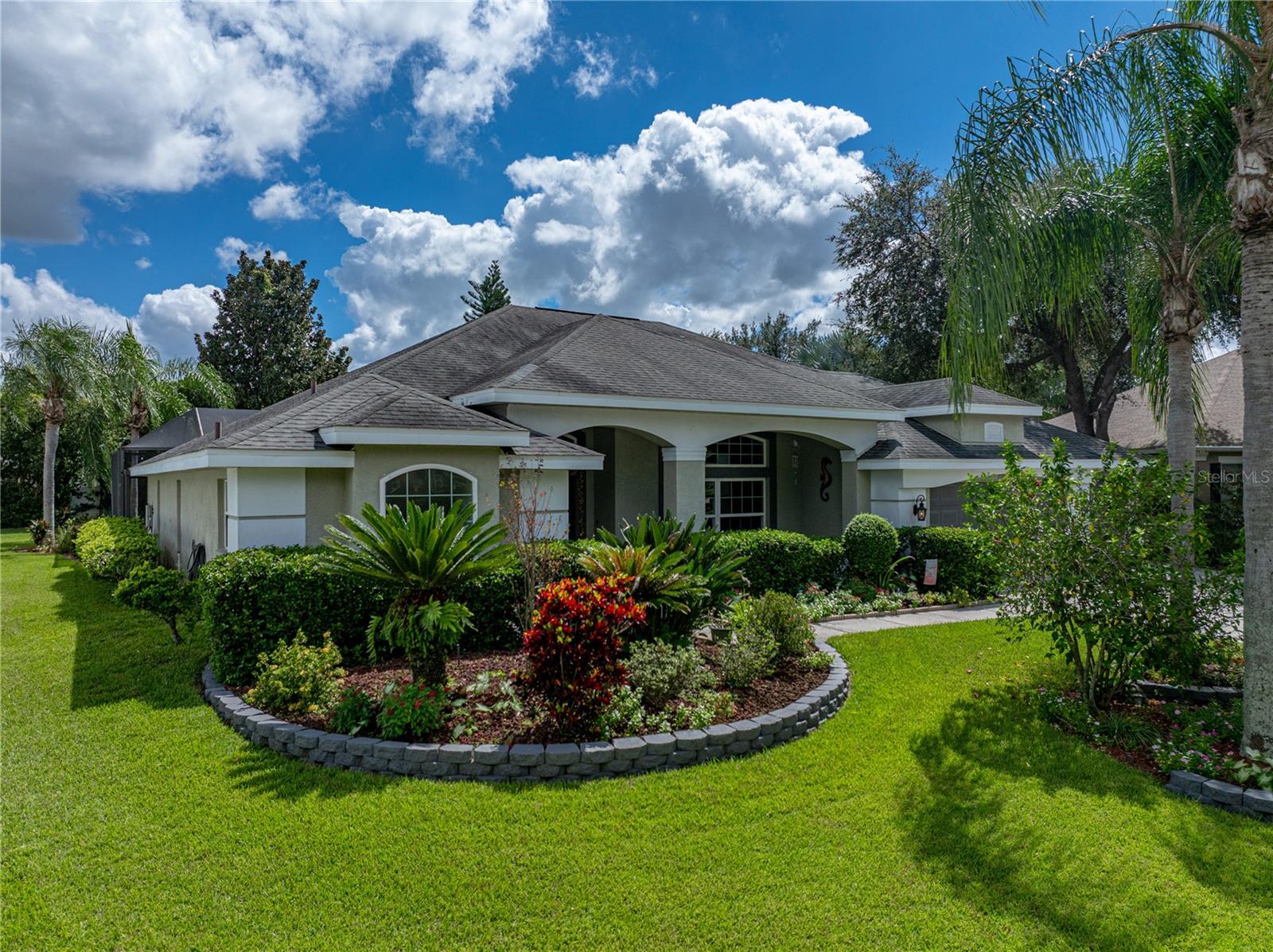 Image 76 of 91 For 2903 Sutton Oaks Court