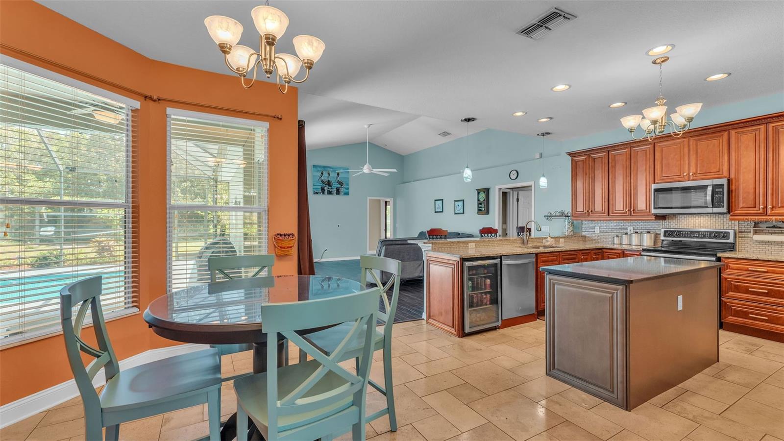 Image 8 of 64 For 2903 Sutton Oaks Court