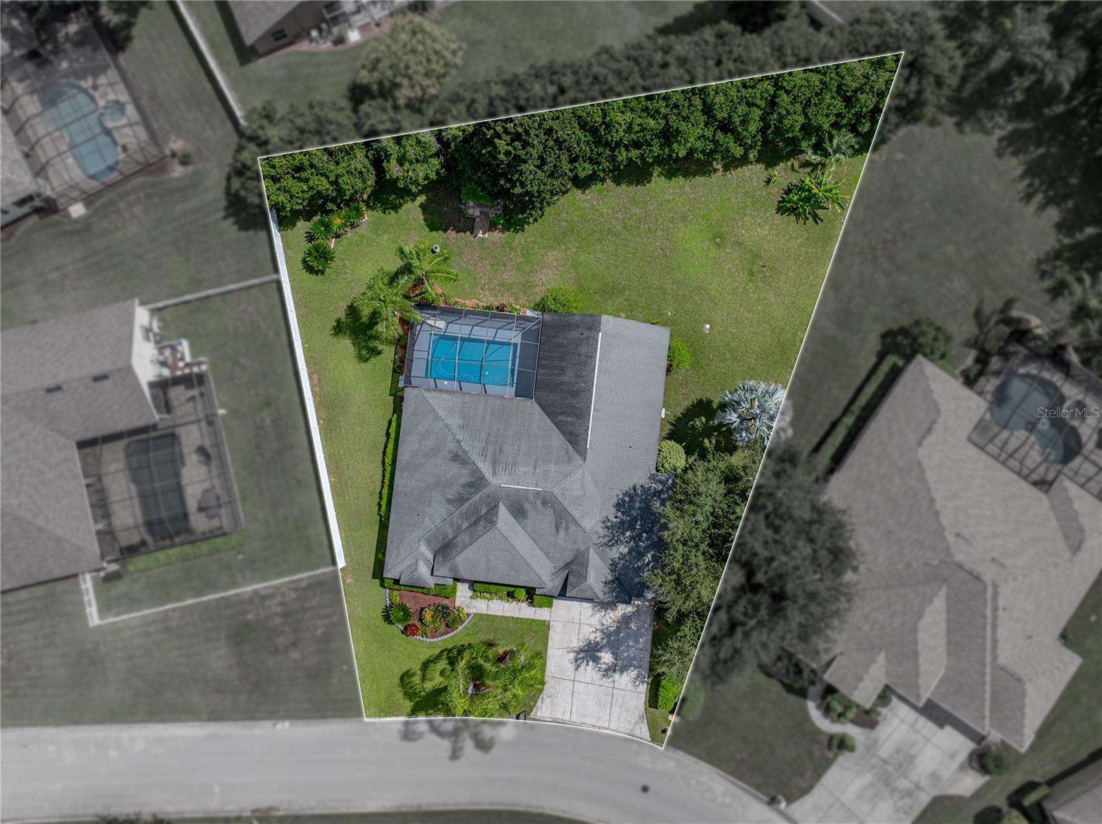 Image 82 of 91 For 2903 Sutton Oaks Court