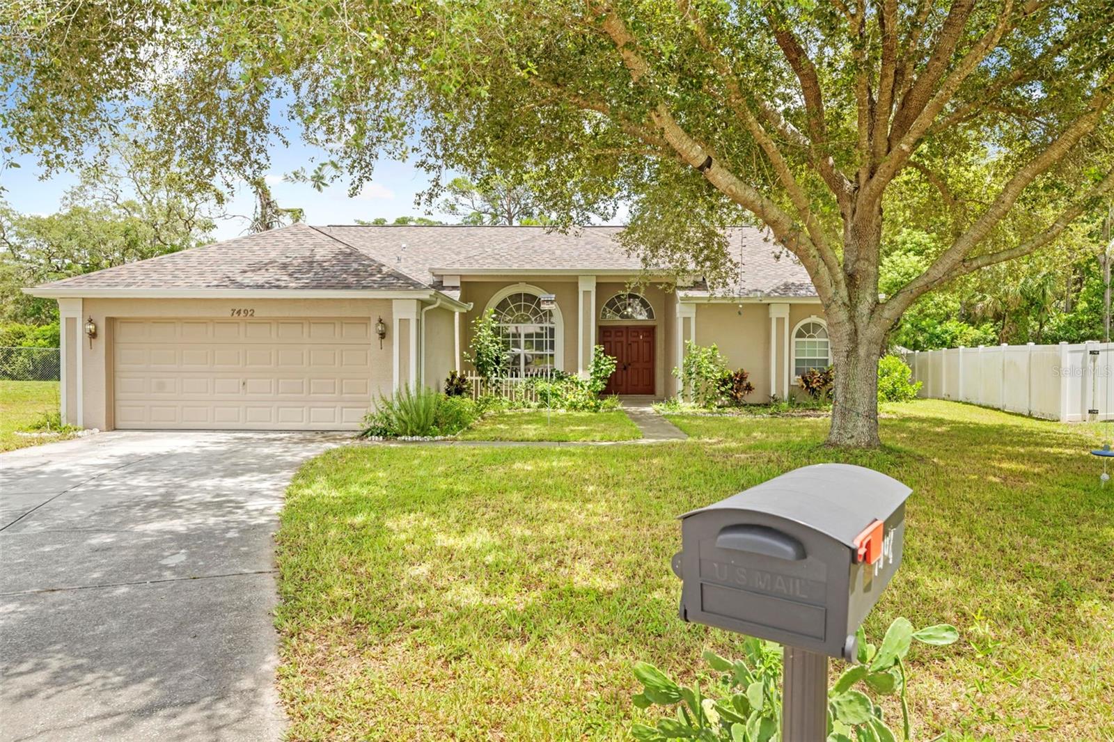 Image 7 of 57 For 7492 Aloe Drive