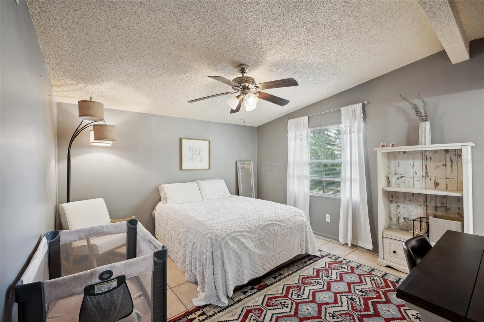 Image 4 of 17 For 627 61st Avenue S