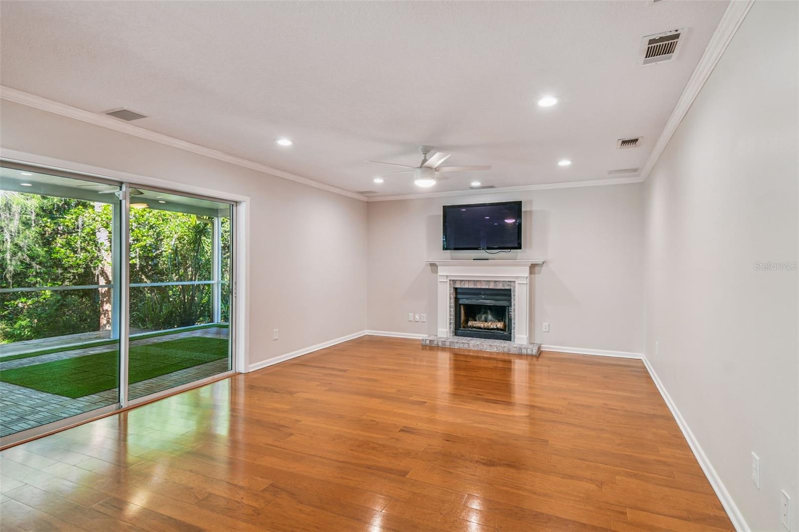 Image 19 of 78 For 16806 Rolling Rock Drive