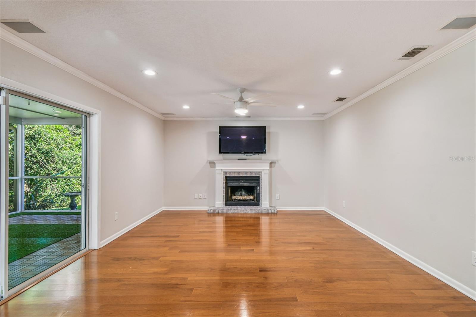 Image 20 of 78 For 16806 Rolling Rock Drive