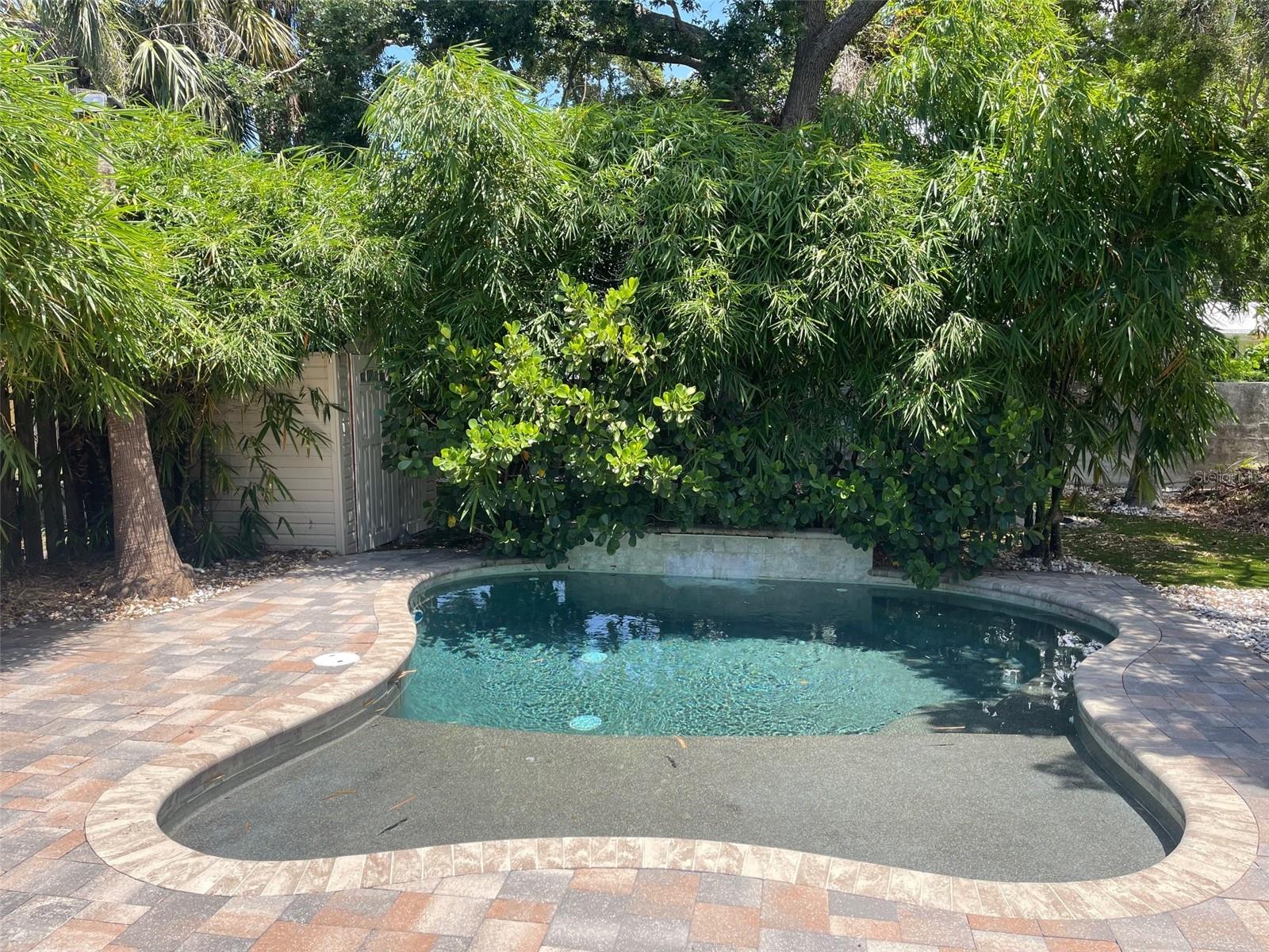 Image 3 of 17 For 831 40th Street