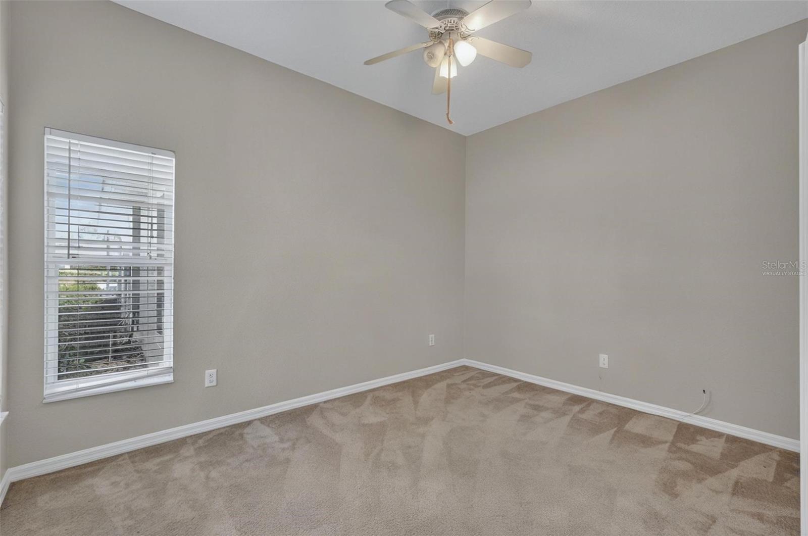 Image 23 of 51 For 4220 Silver Star Drive
