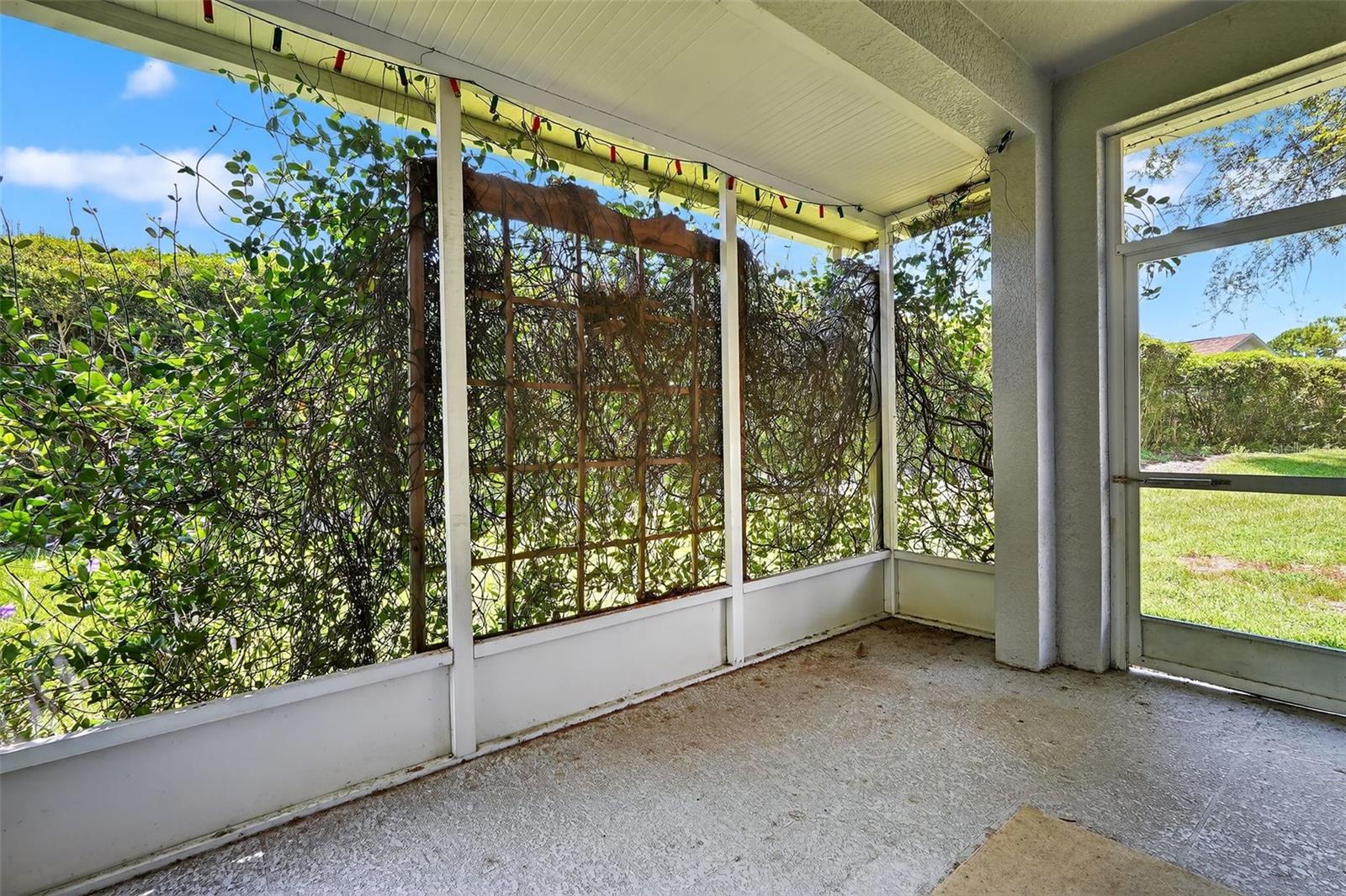 Image 31 of 51 For 4220 Silver Star Drive