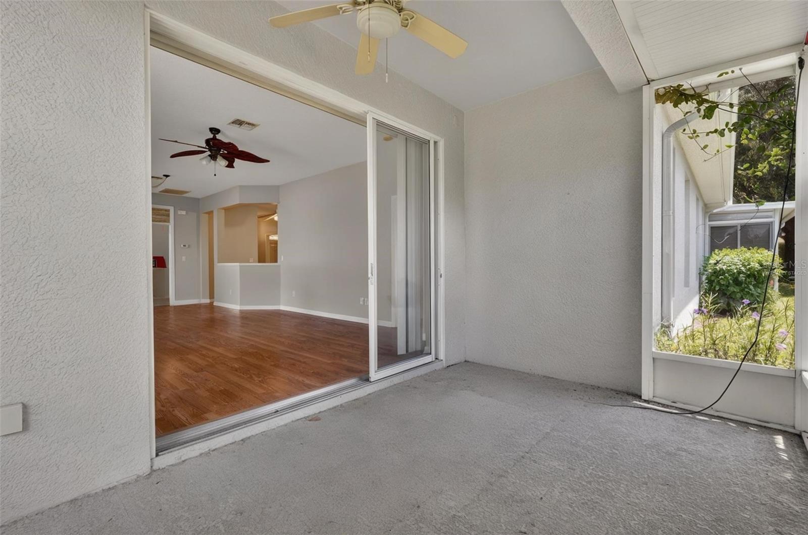 Image 32 of 51 For 4220 Silver Star Drive