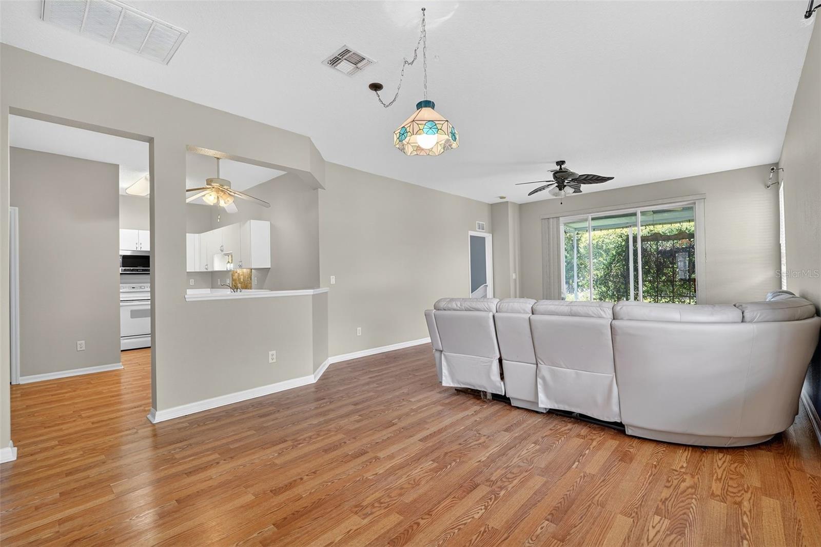Image 6 of 51 For 4220 Silver Star Drive