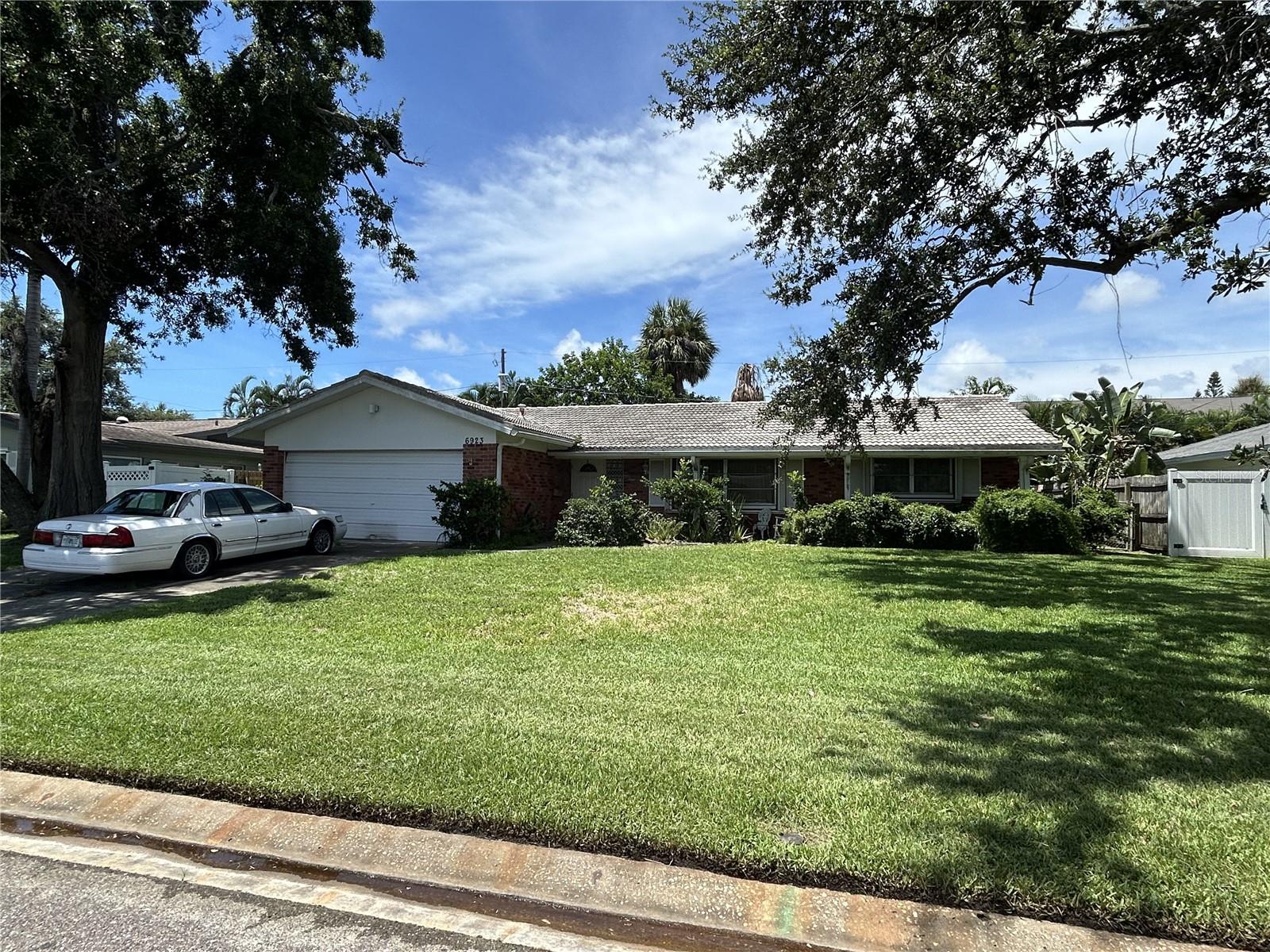 Details for 6923 16th Avenue N, ST PETERSBURG, FL 33710