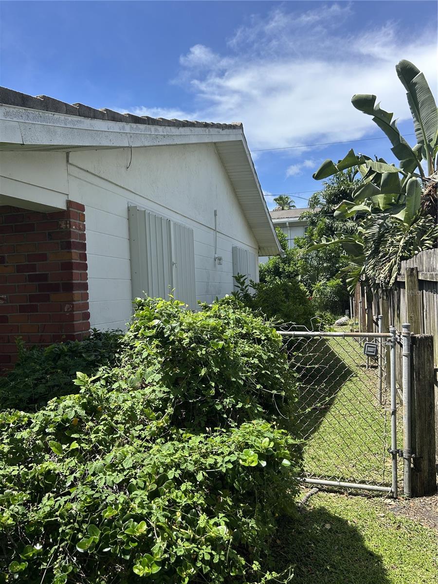 Image 16 of 19 For 6923 16th Avenue N
