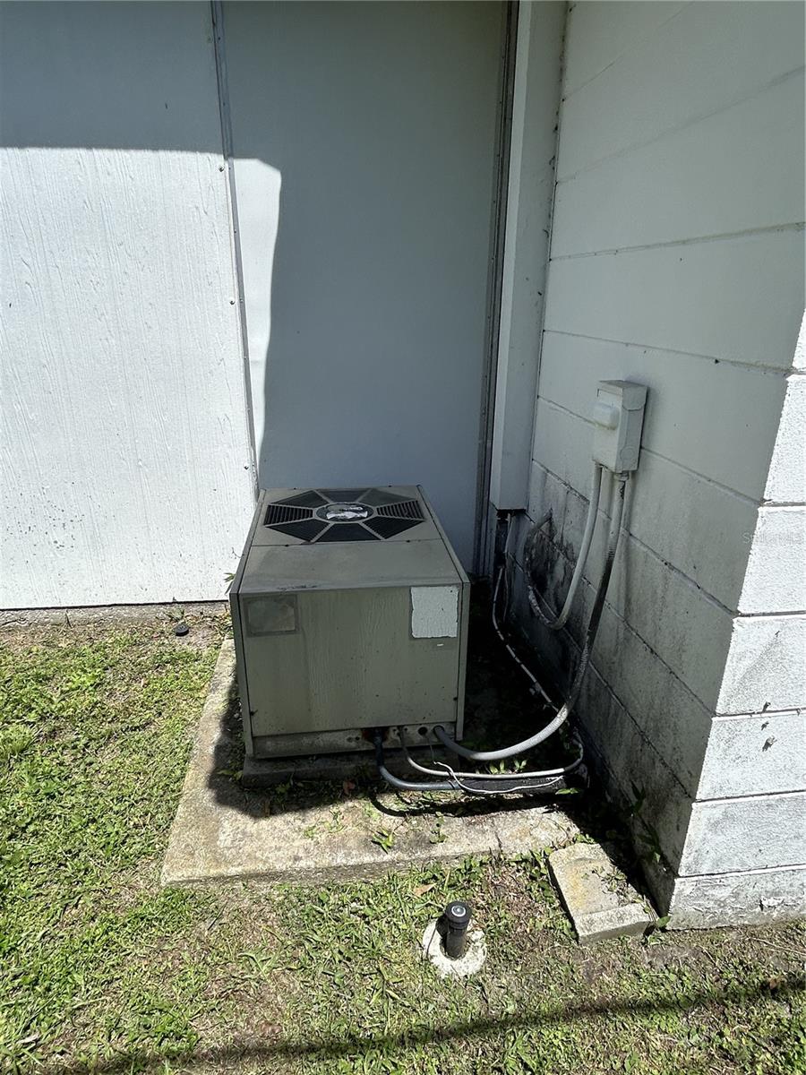 Image 18 of 19 For 6923 16th Avenue N