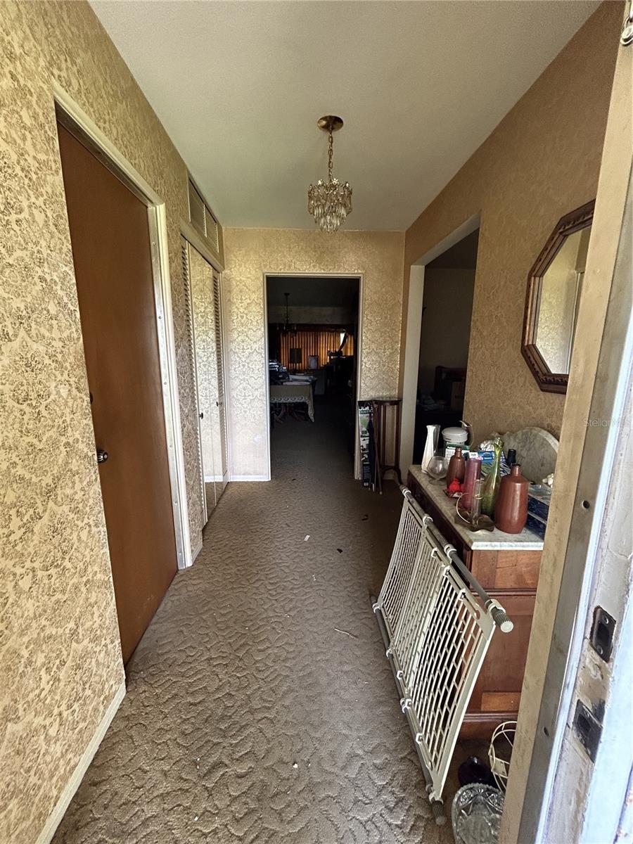 Image 4 of 19 For 6923 16th Avenue N