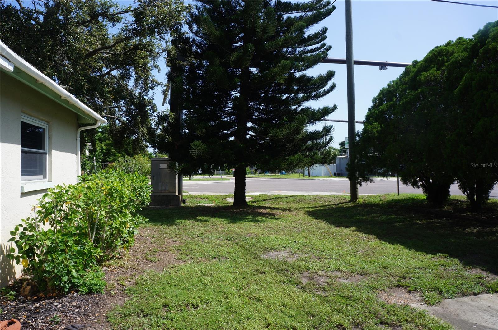 Image 9 of 9 For 11479 Walsingham Road Sw