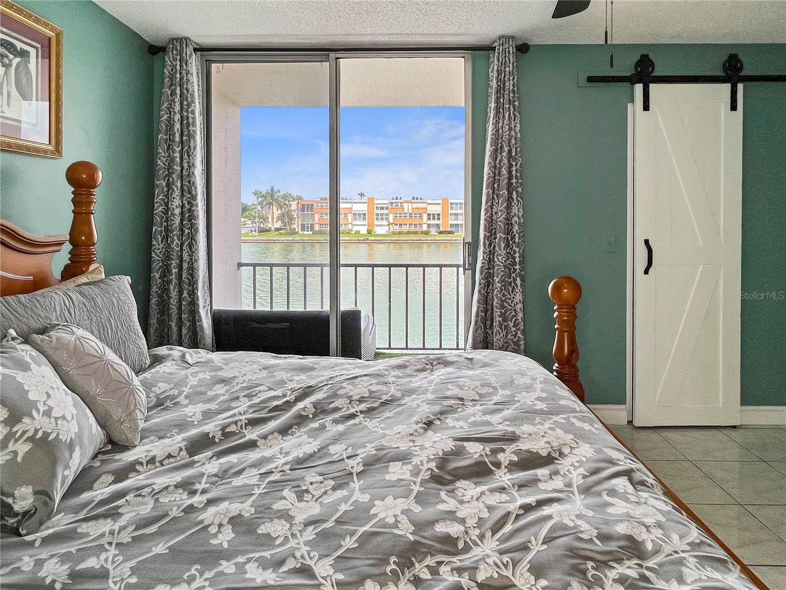 Image 11 of 30 For 7645 Sun Island Drive S 207