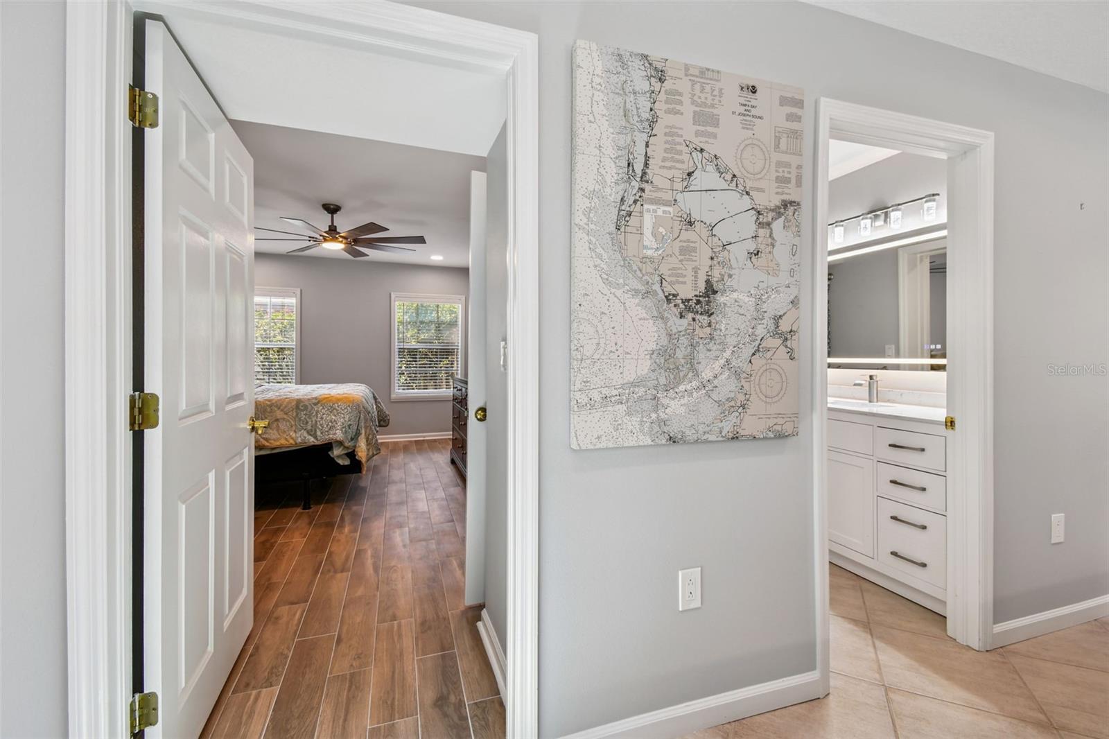 Image 27 of 83 For 822 Village Way