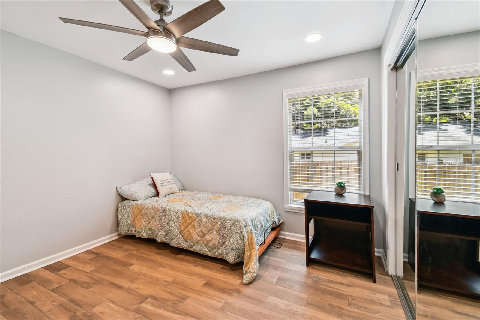 Image 40 of 83 For 822 Village Way