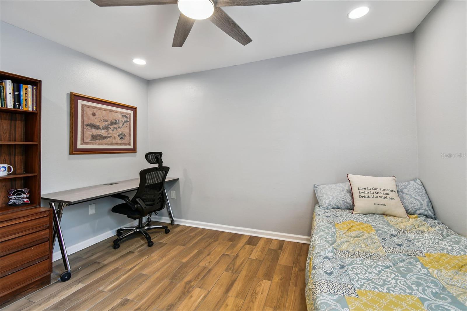 Image 41 of 83 For 822 Village Way