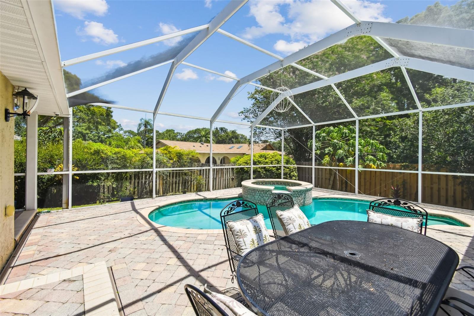 Image 45 of 83 For 822 Village Way