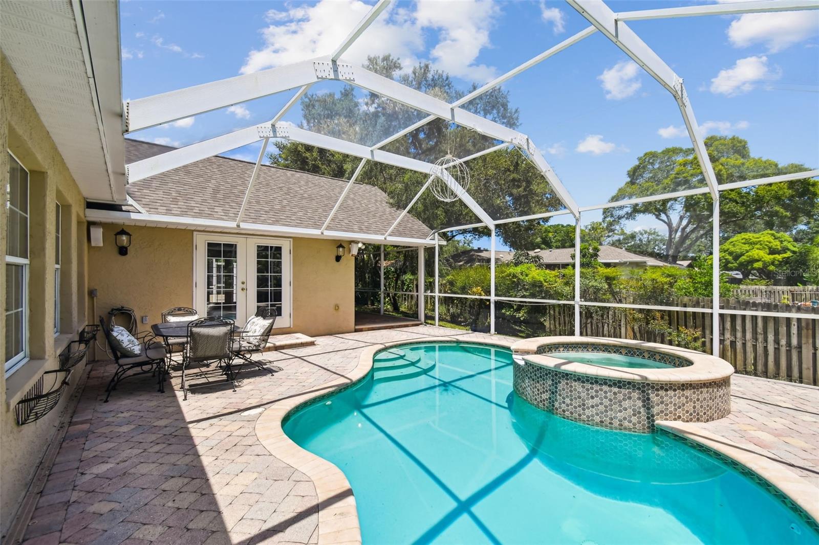 Image 46 of 83 For 822 Village Way