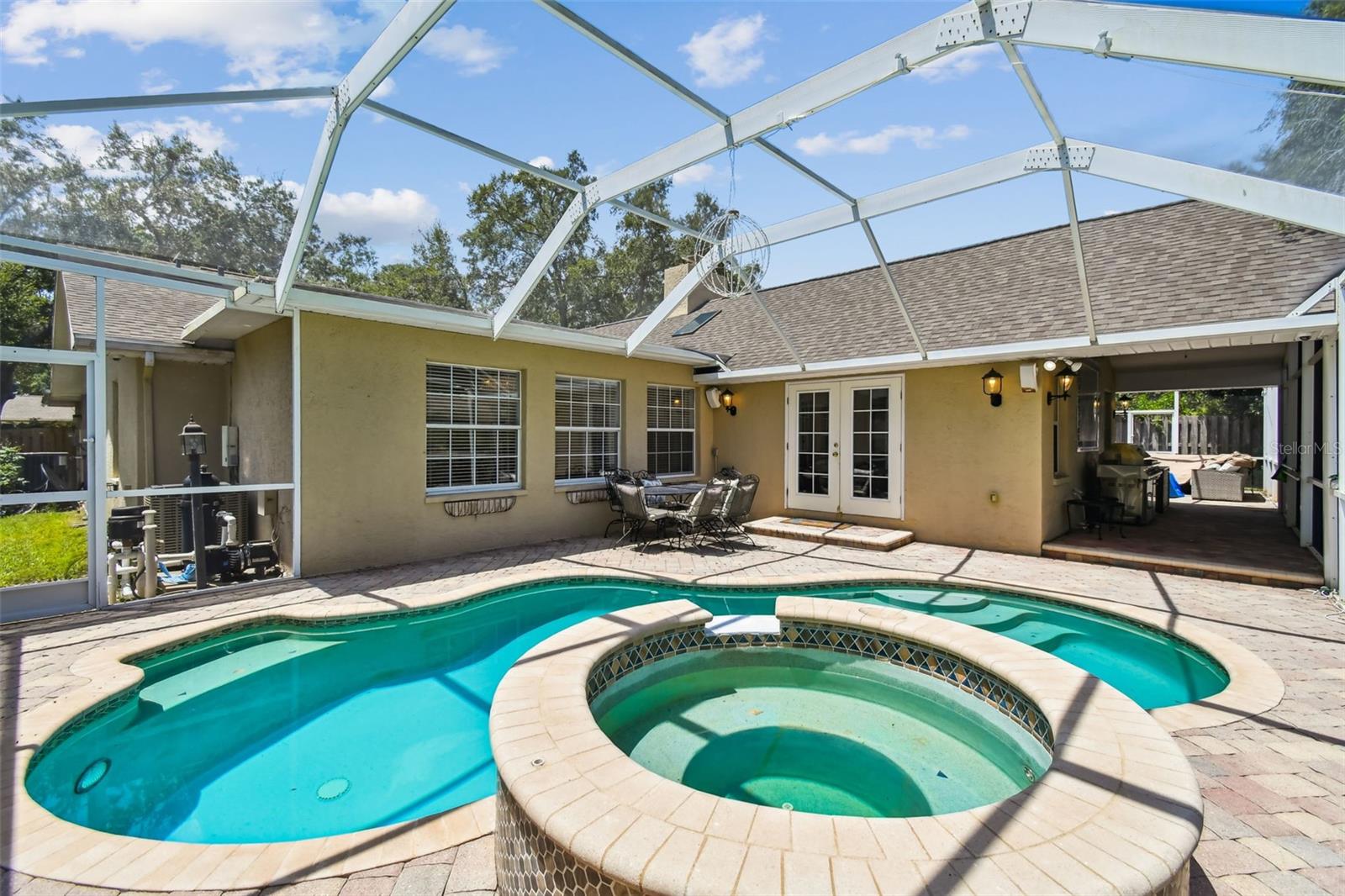 Image 47 of 83 For 822 Village Way
