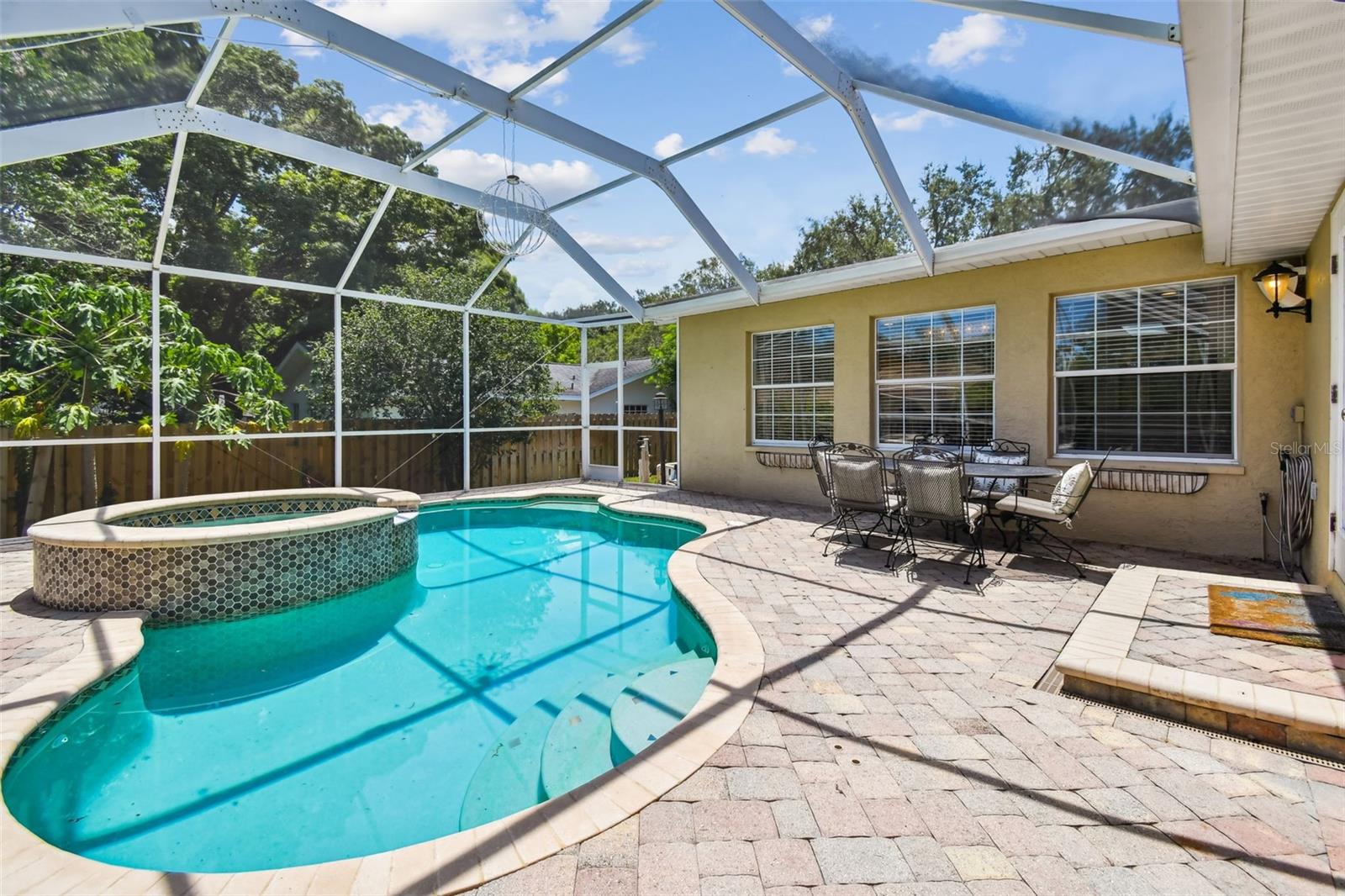 Image 48 of 83 For 822 Village Way