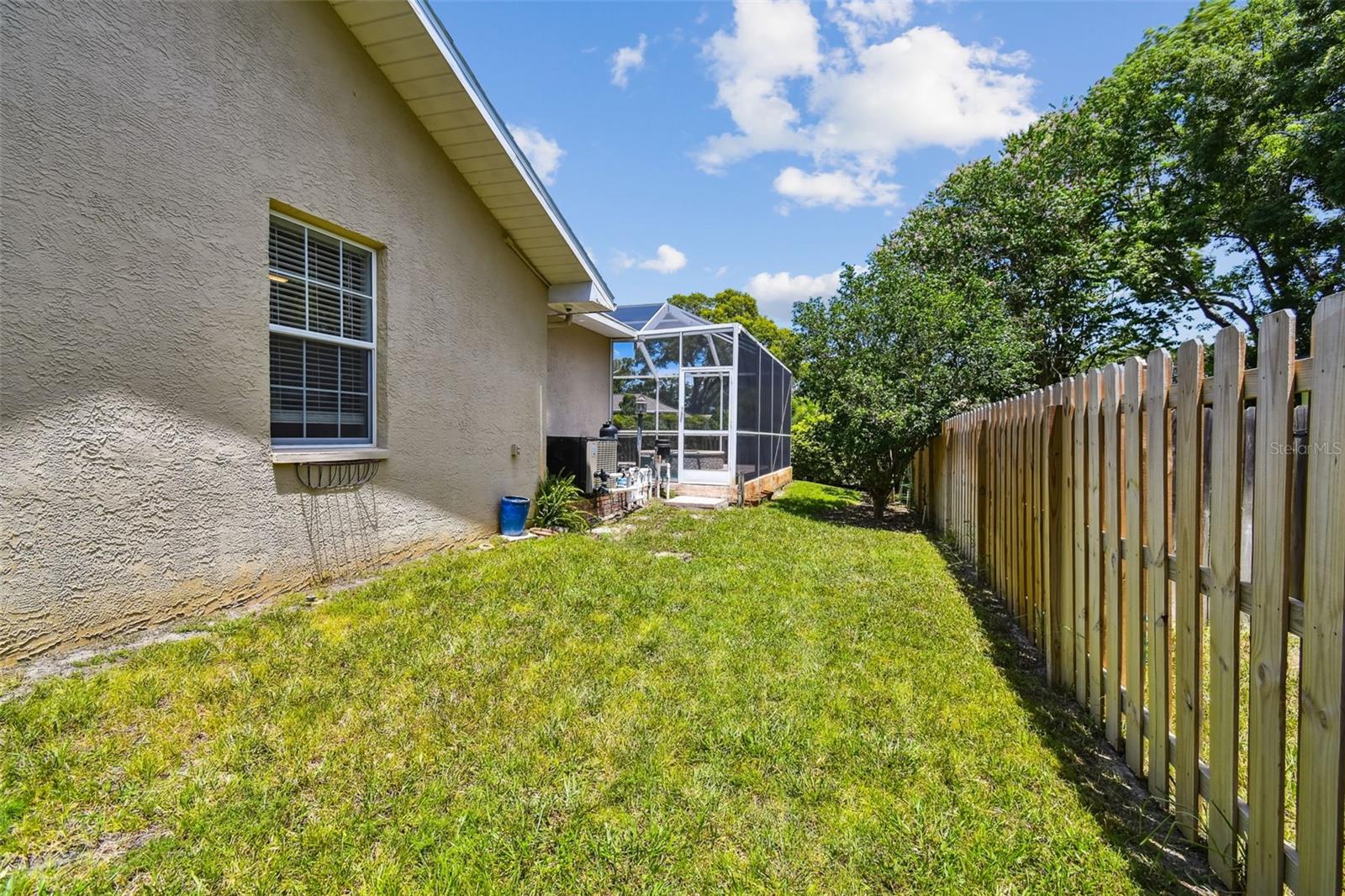 Image 52 of 83 For 822 Village Way