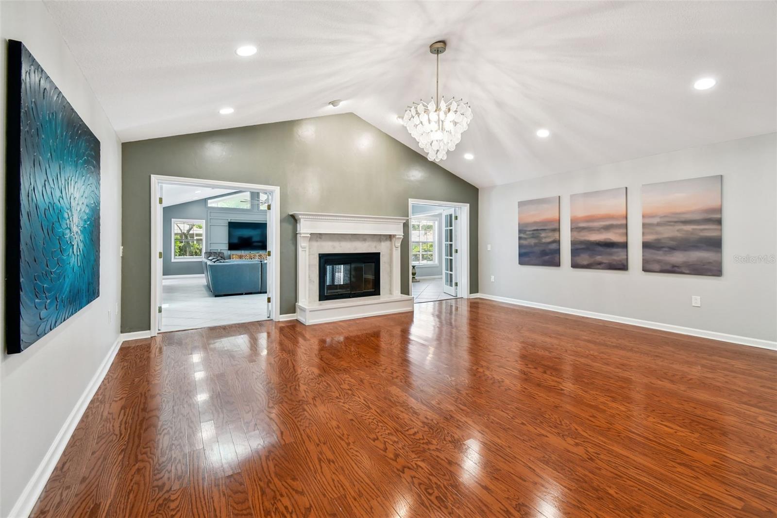 Image 7 of 83 For 822 Village Way