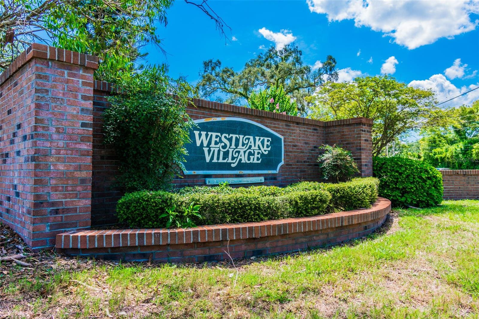 Image 98 of 99 For 822 Village Way