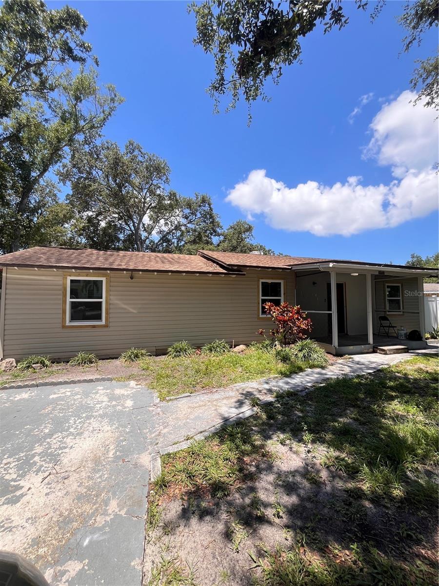 Image 2 of 11 For 6703 Macdill Avenue