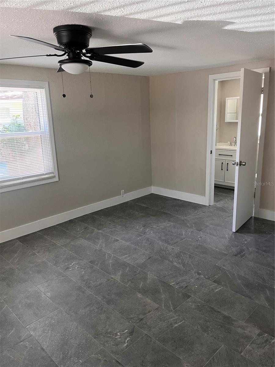 Image 6 of 11 For 6703 Macdill Avenue