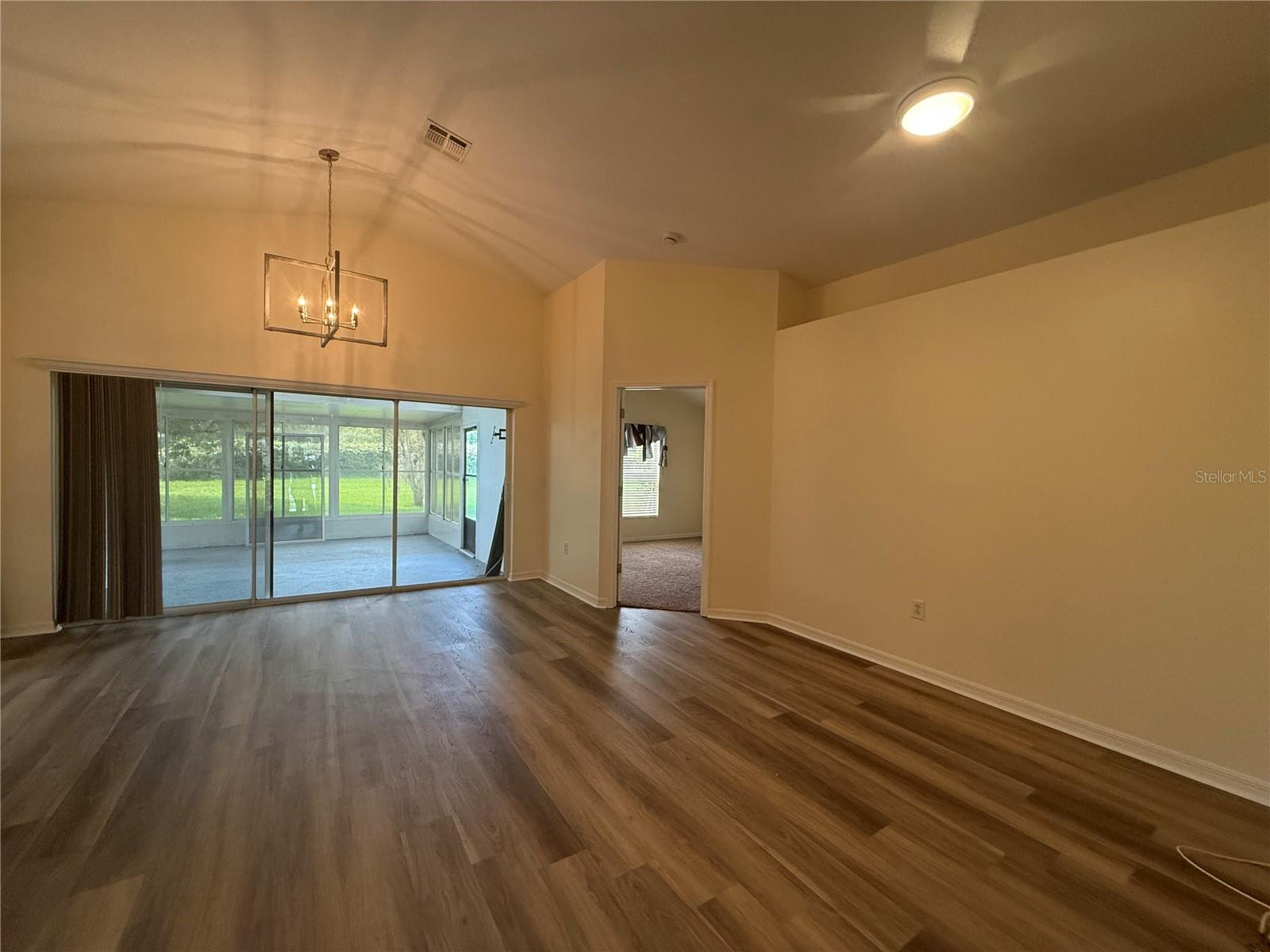 Image 12 of 19 For 11109 Jenkins Court