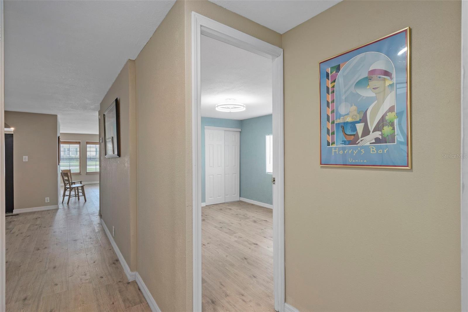 Listing photo id 22 for 15342 Brookridge Boulevard