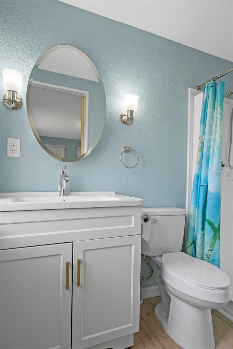 Listing photo id 26 for 15342 Brookridge Boulevard