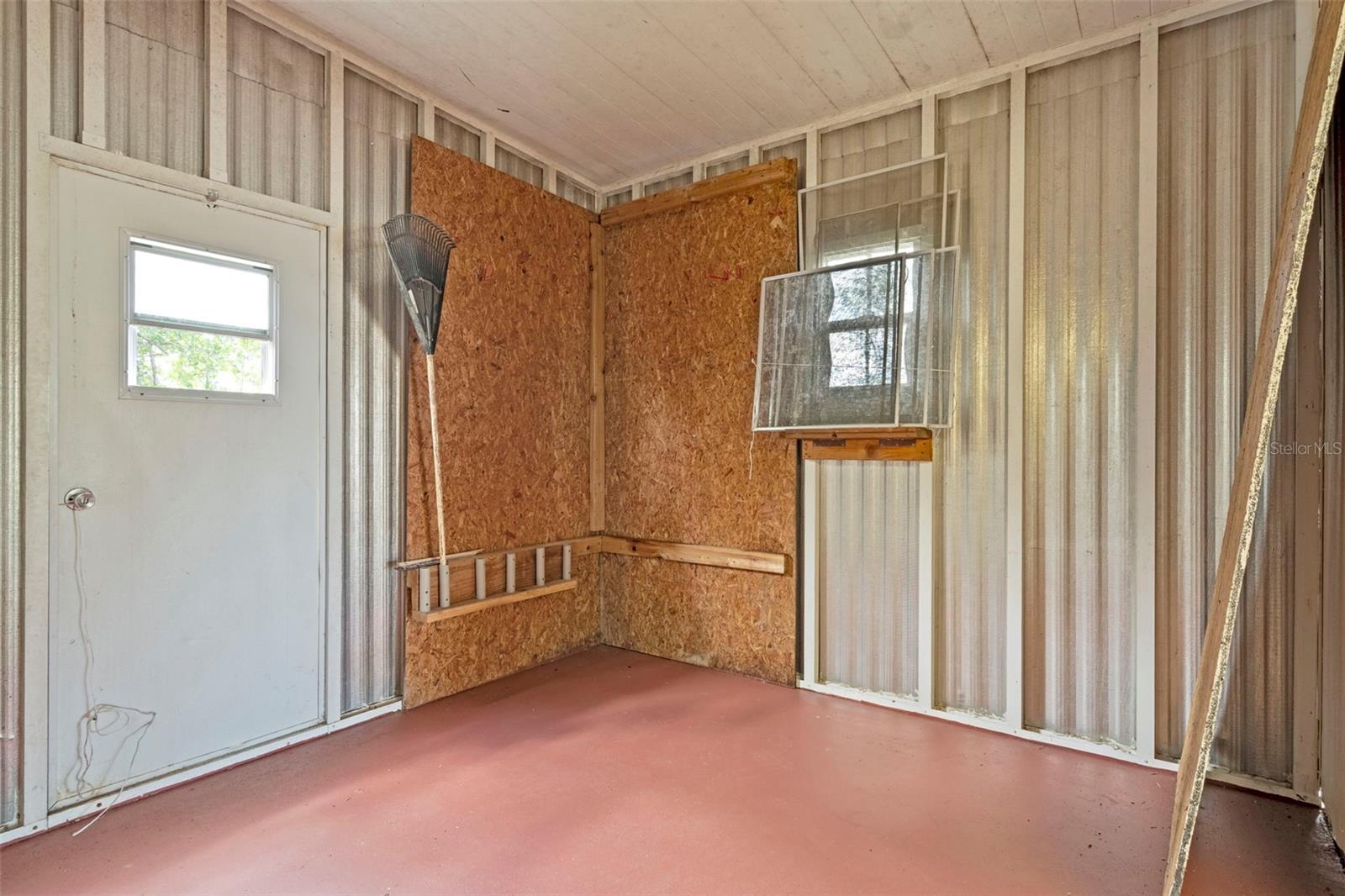Listing photo id 37 for 15342 Brookridge Boulevard