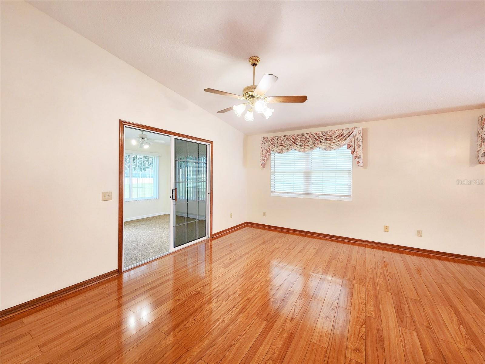 Image 11 of 46 For 37347 Derbyshire Drive
