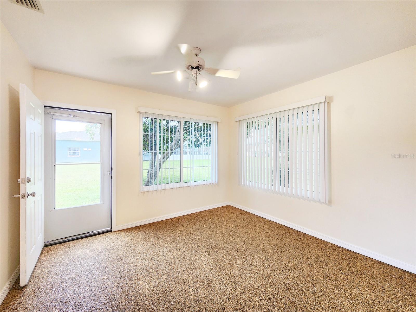 Image 12 of 46 For 37347 Derbyshire Drive