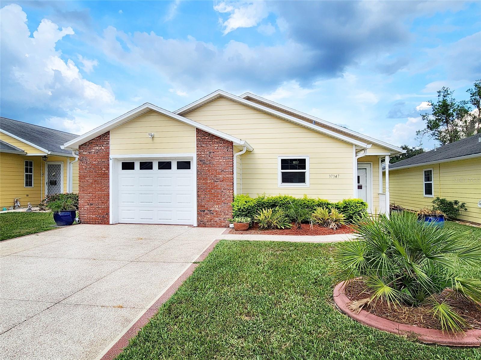 Image 2 of 46 For 37347 Derbyshire Drive
